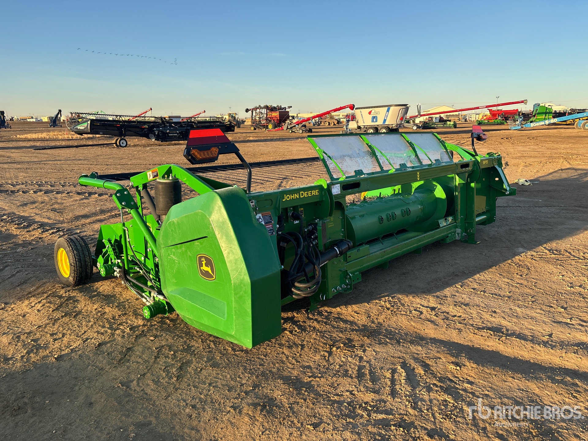 General Appearance with Bild, Ecke hinten links