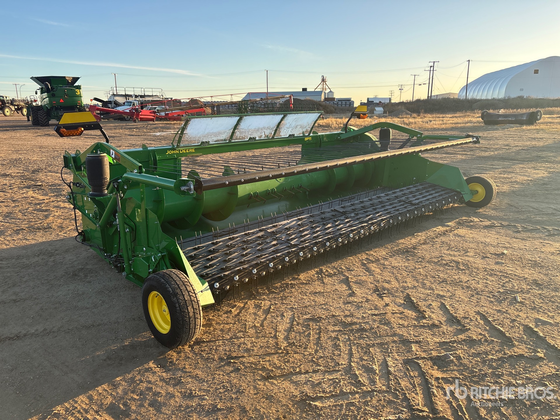 General Appearance with Bild, Ecke vorne rechts