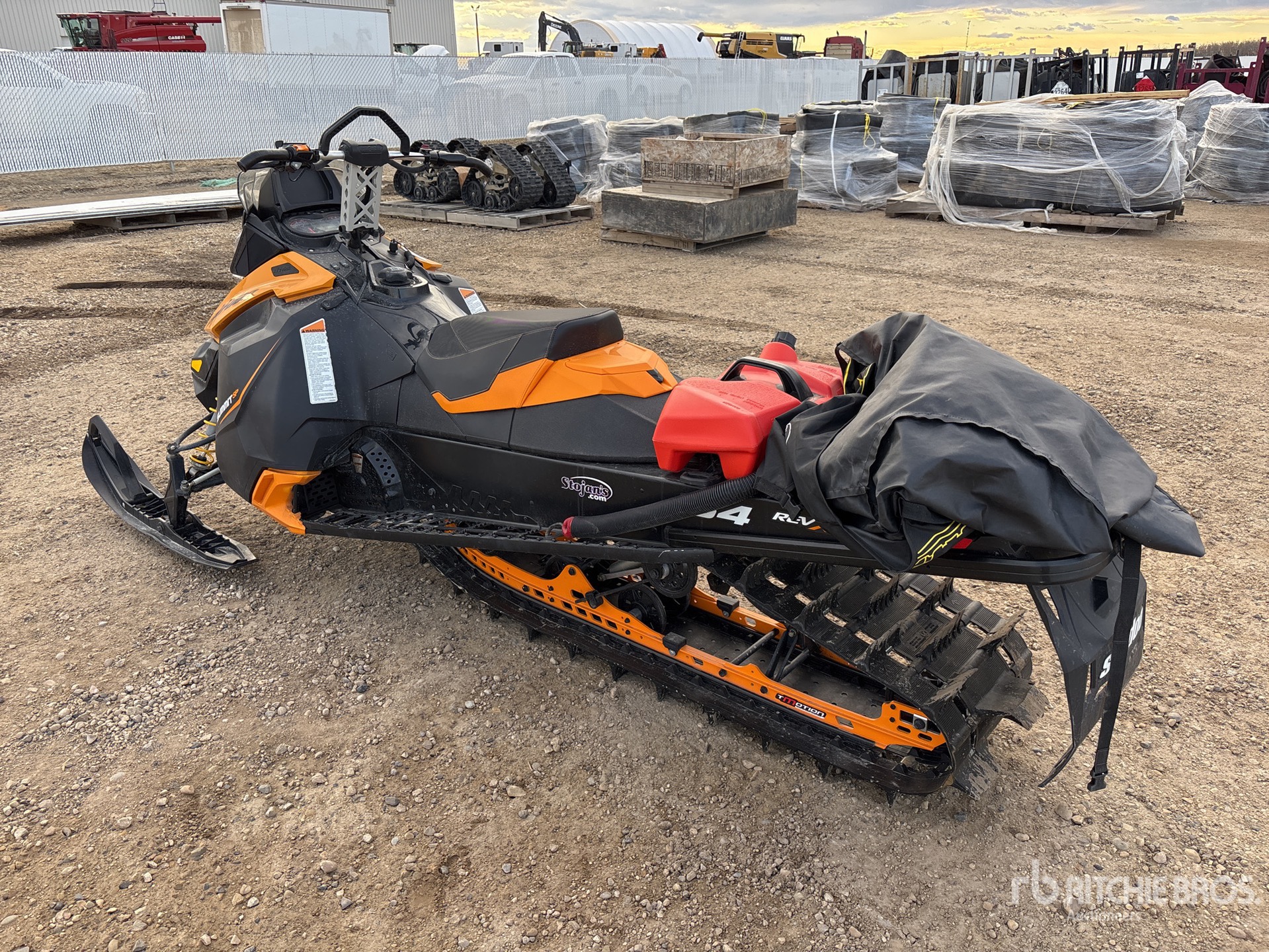 General Appearance with Bild, Ecke hinten links