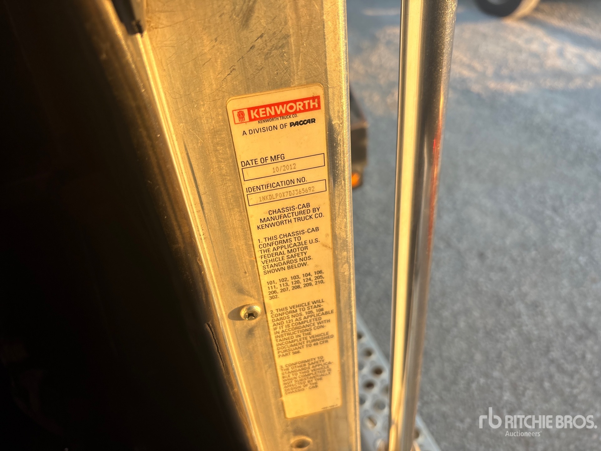 General Appearance with Numéro de série/Numéro d'identification du véhicule automobile