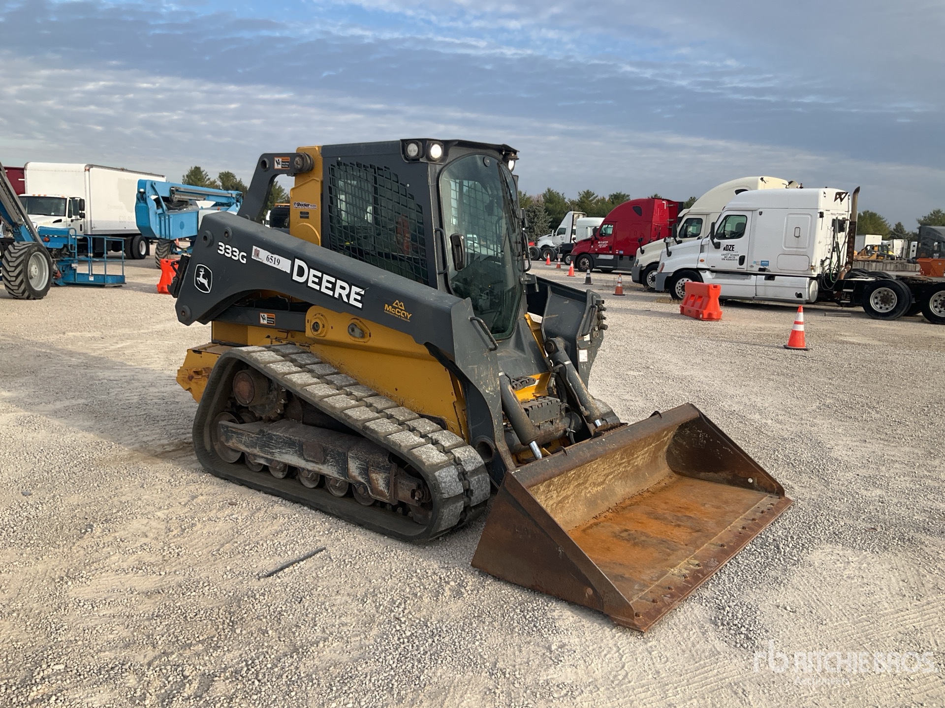 General Appearance with Picture, Right Front Corner