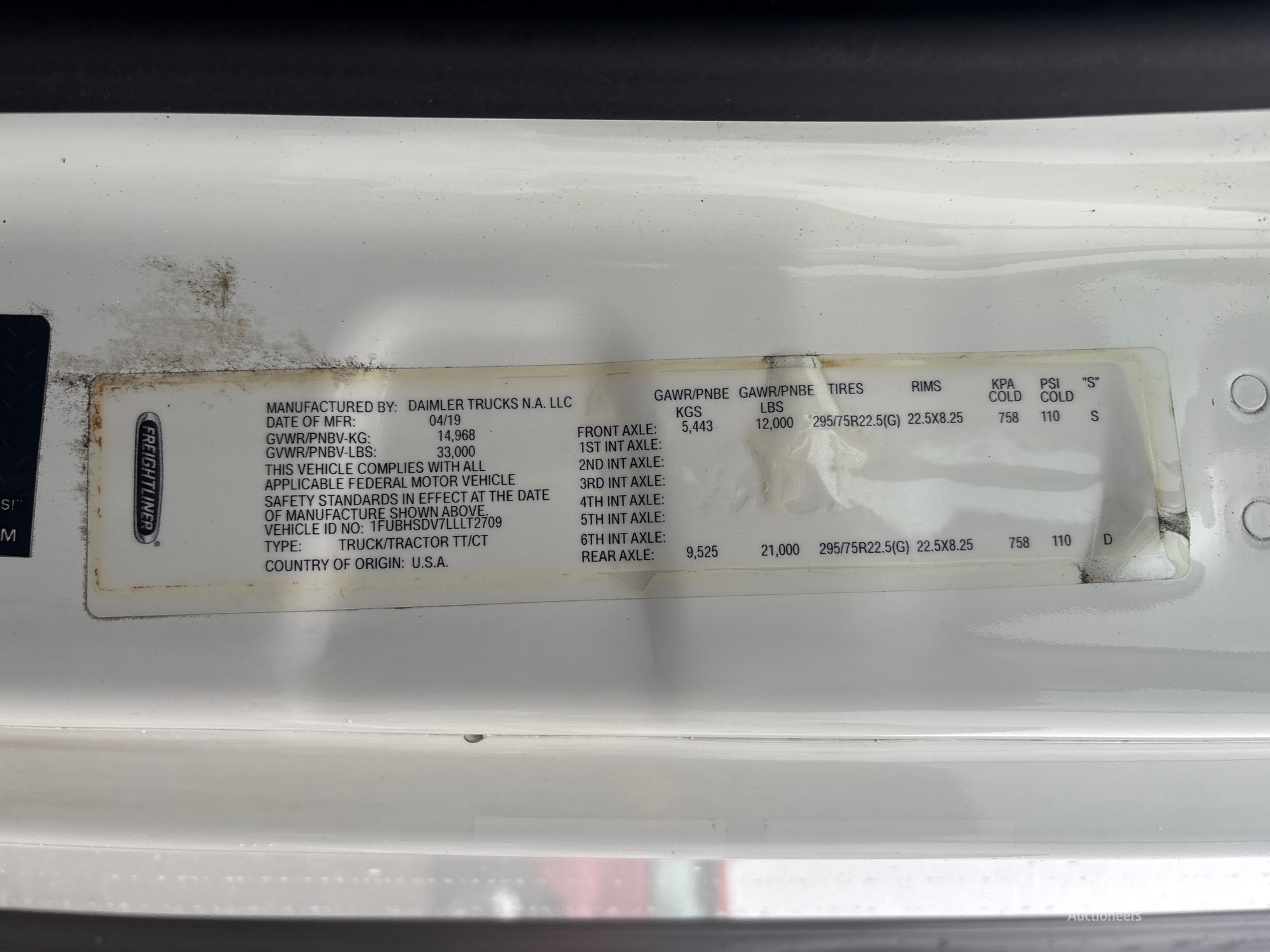 General Appearance with Serial Number / VIN