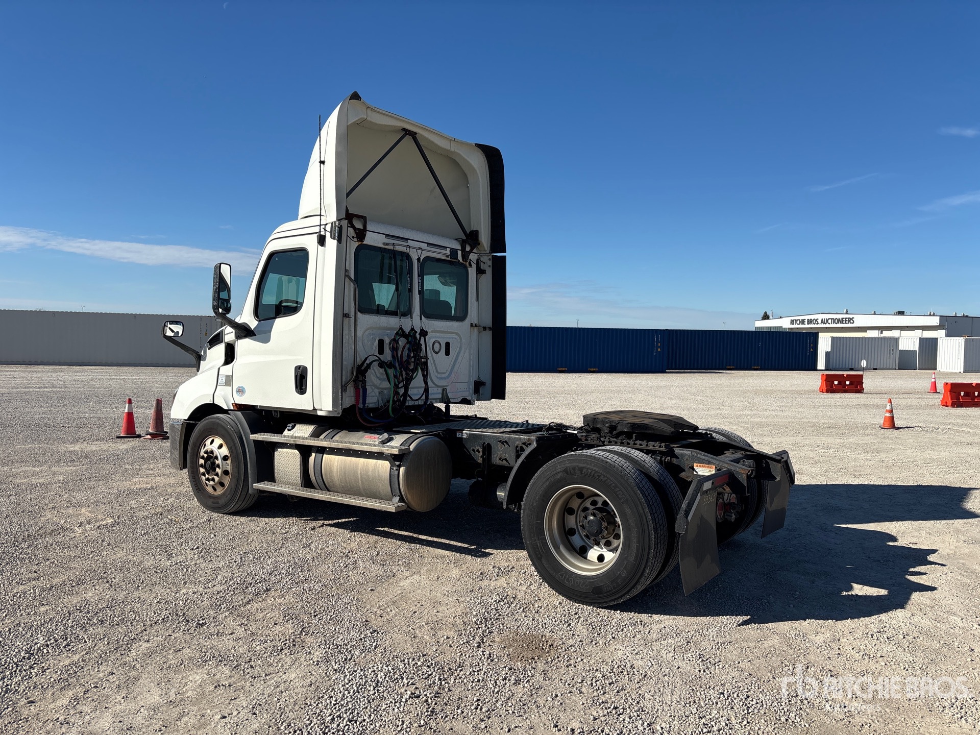 General Appearance with Imagen: esquina trasera izquierda