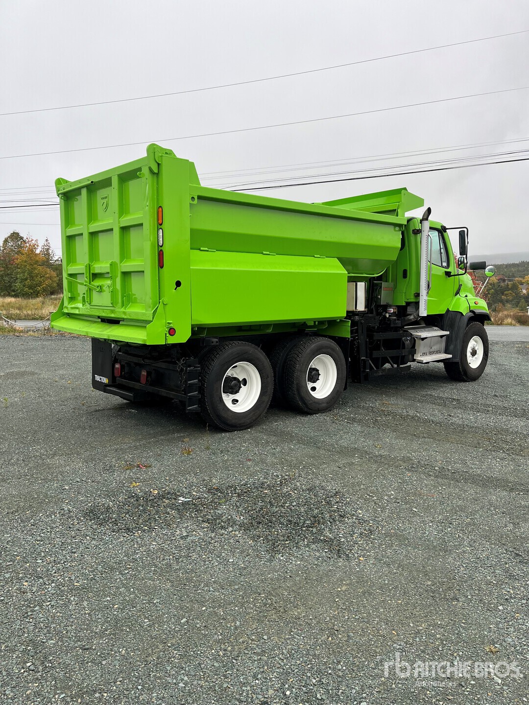 General Appearance with Imagen: esquina trasera derecha