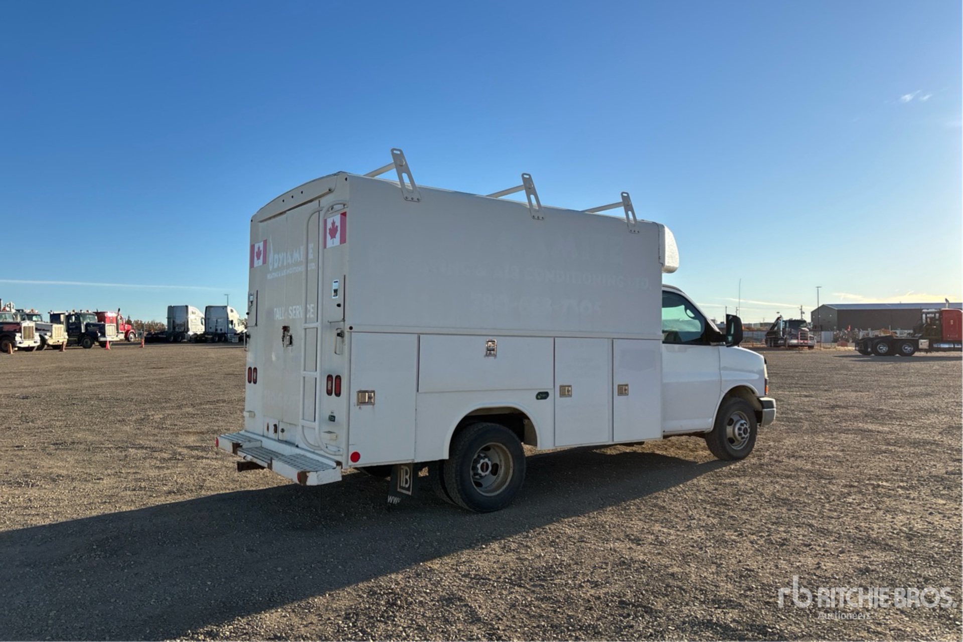 General Appearance with Picture, Right Rear Corner
