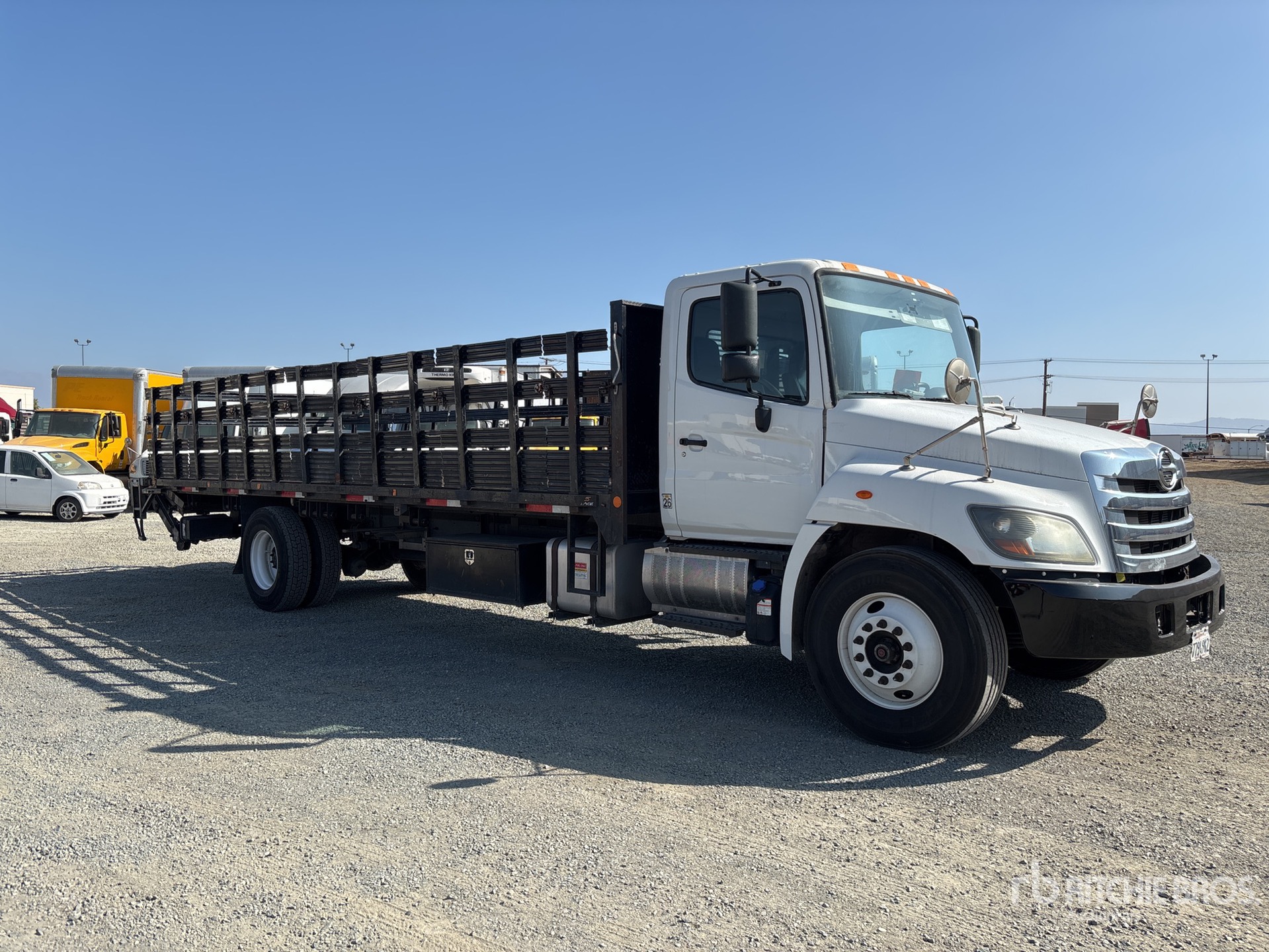 General Appearance with Foto, angolo anteriore destro