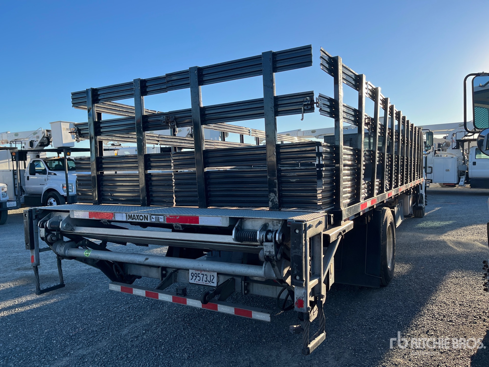 General Appearance with Bild, Ecke hinten rechts