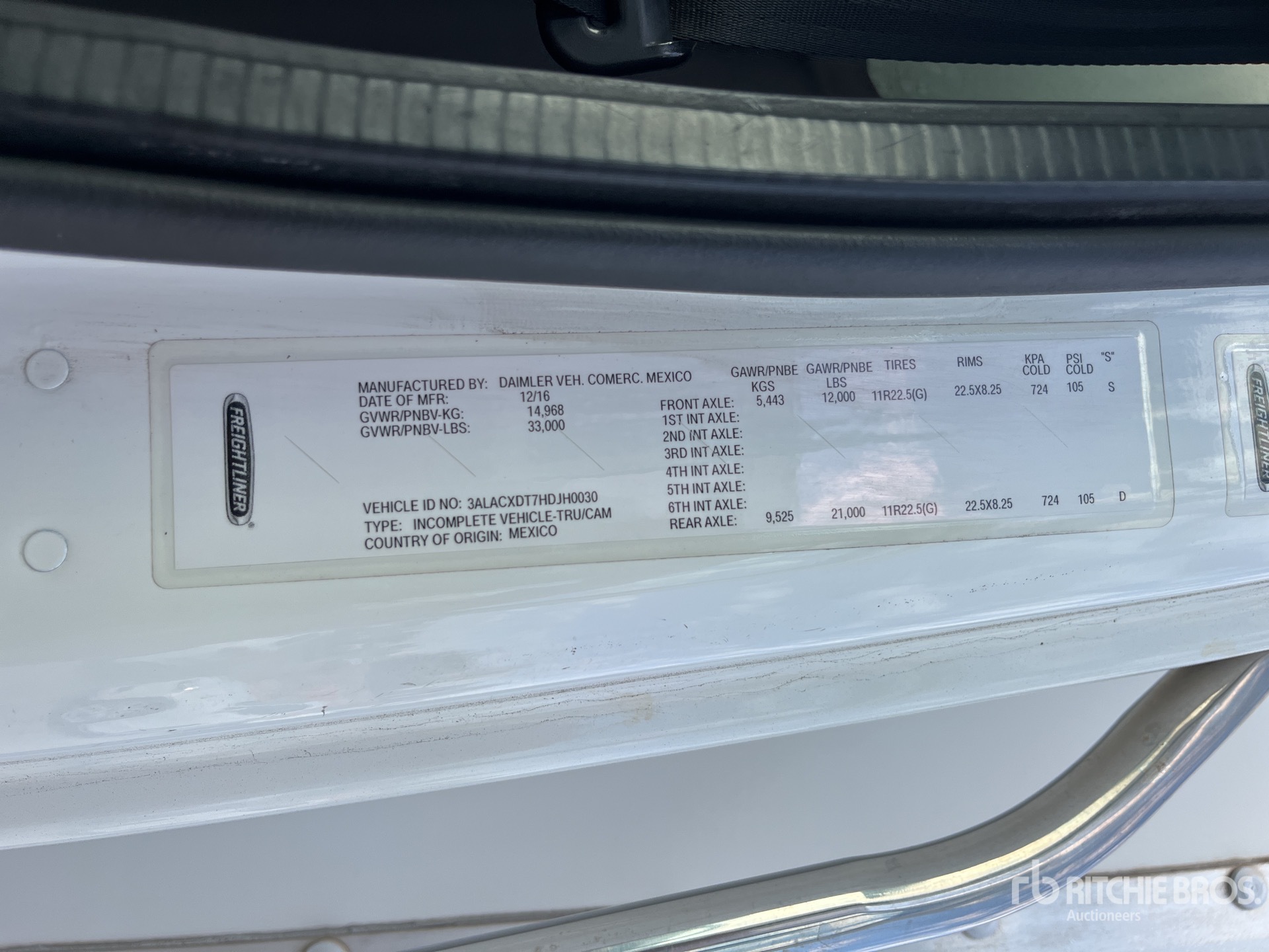 General Appearance with Serial Number / VIN