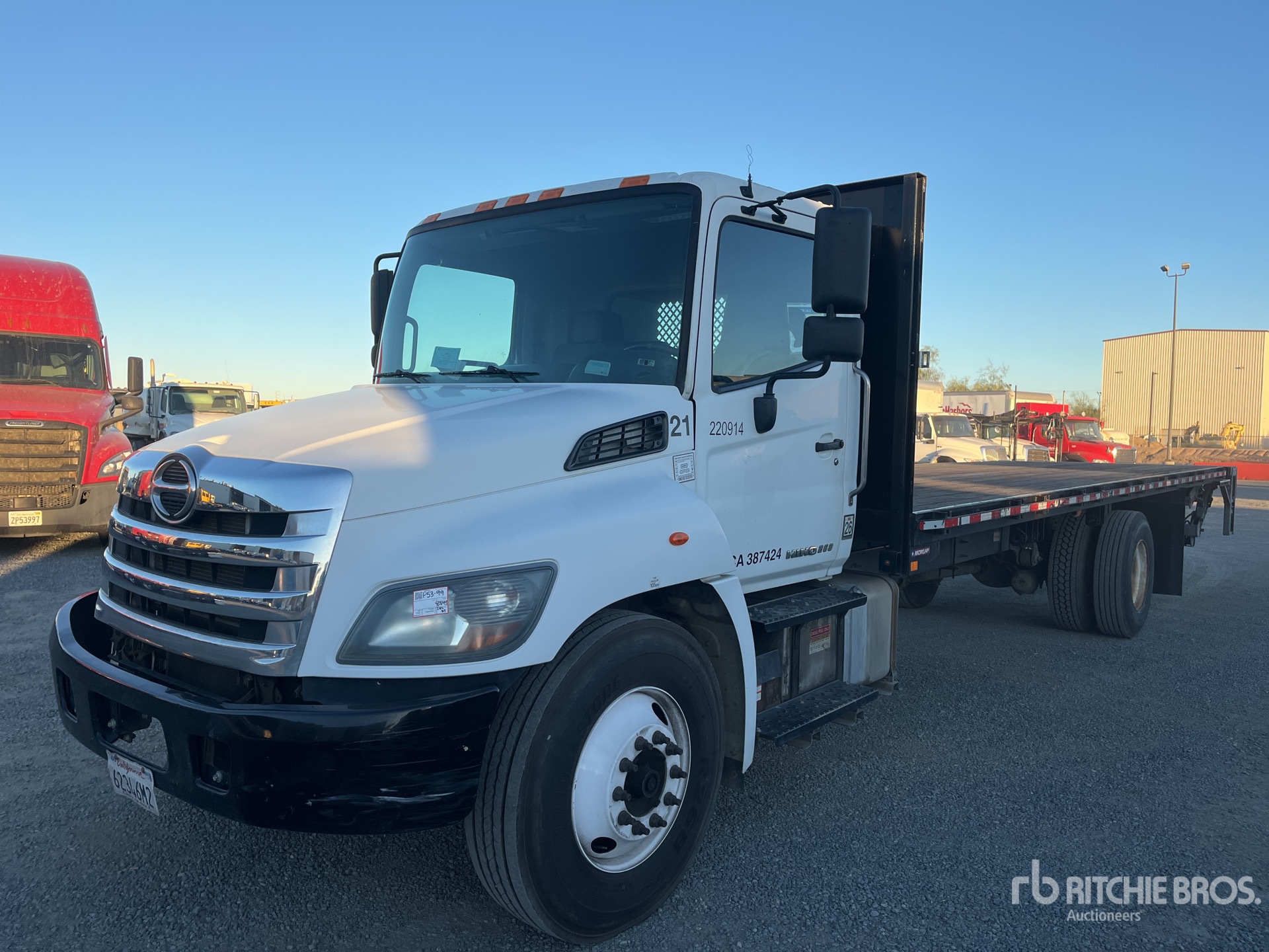 General Appearance with Featured Photo