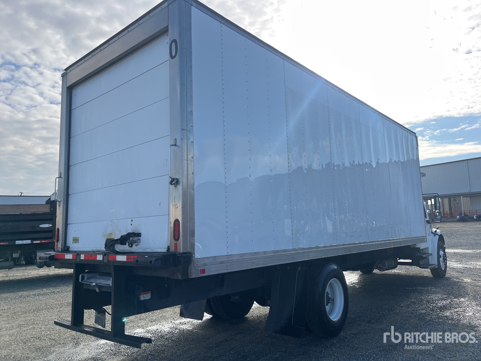 General Appearance with Image, coin arrière droit