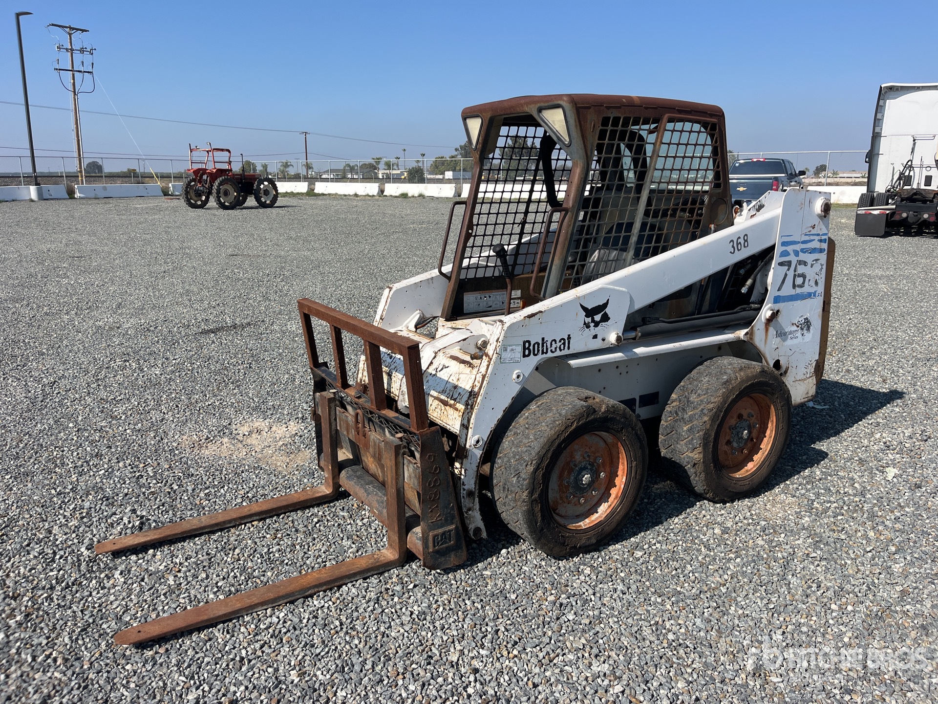 General Appearance with Foto, angolo anteriore sinistro