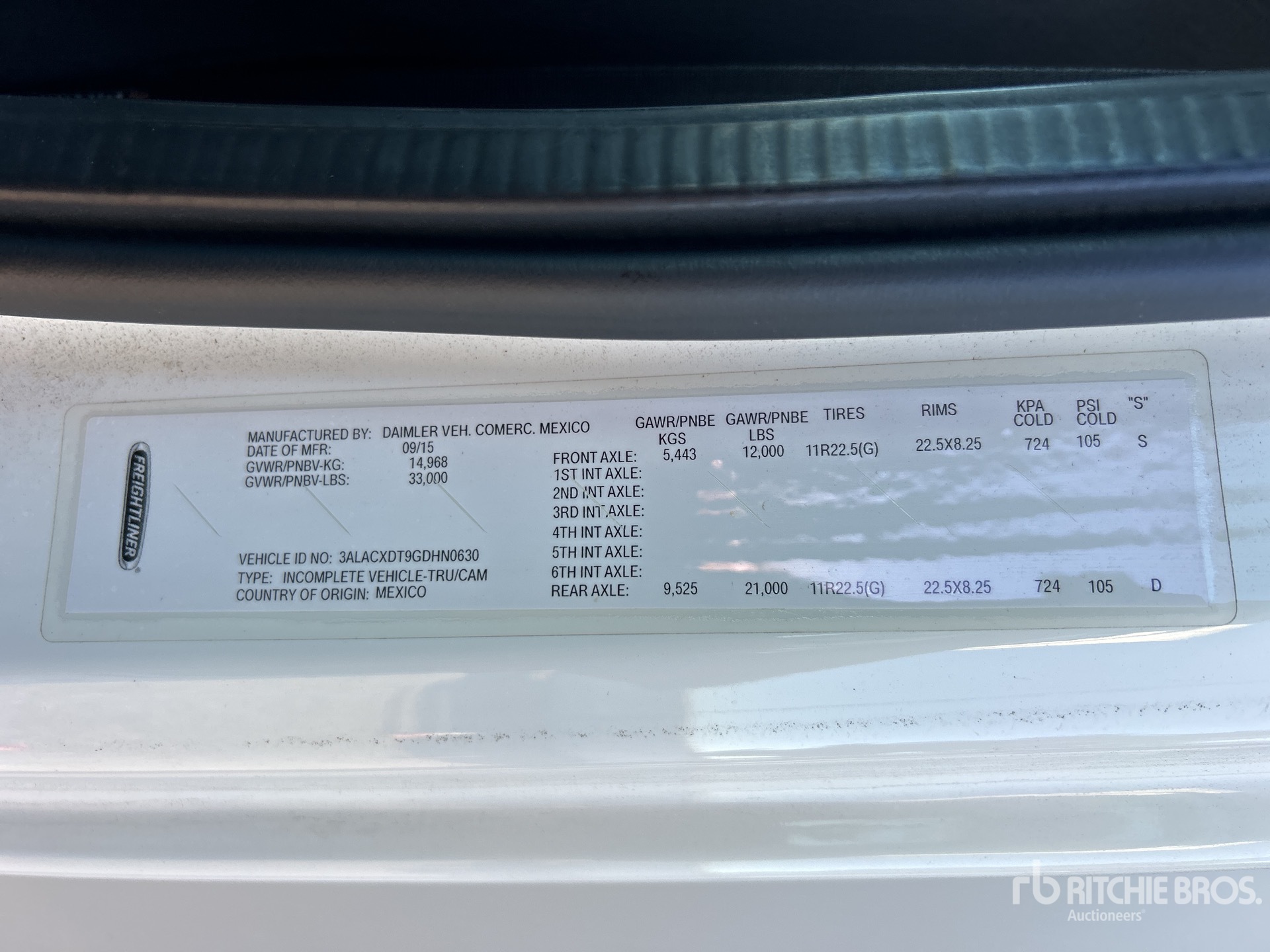 General Appearance with Serial Number / VIN