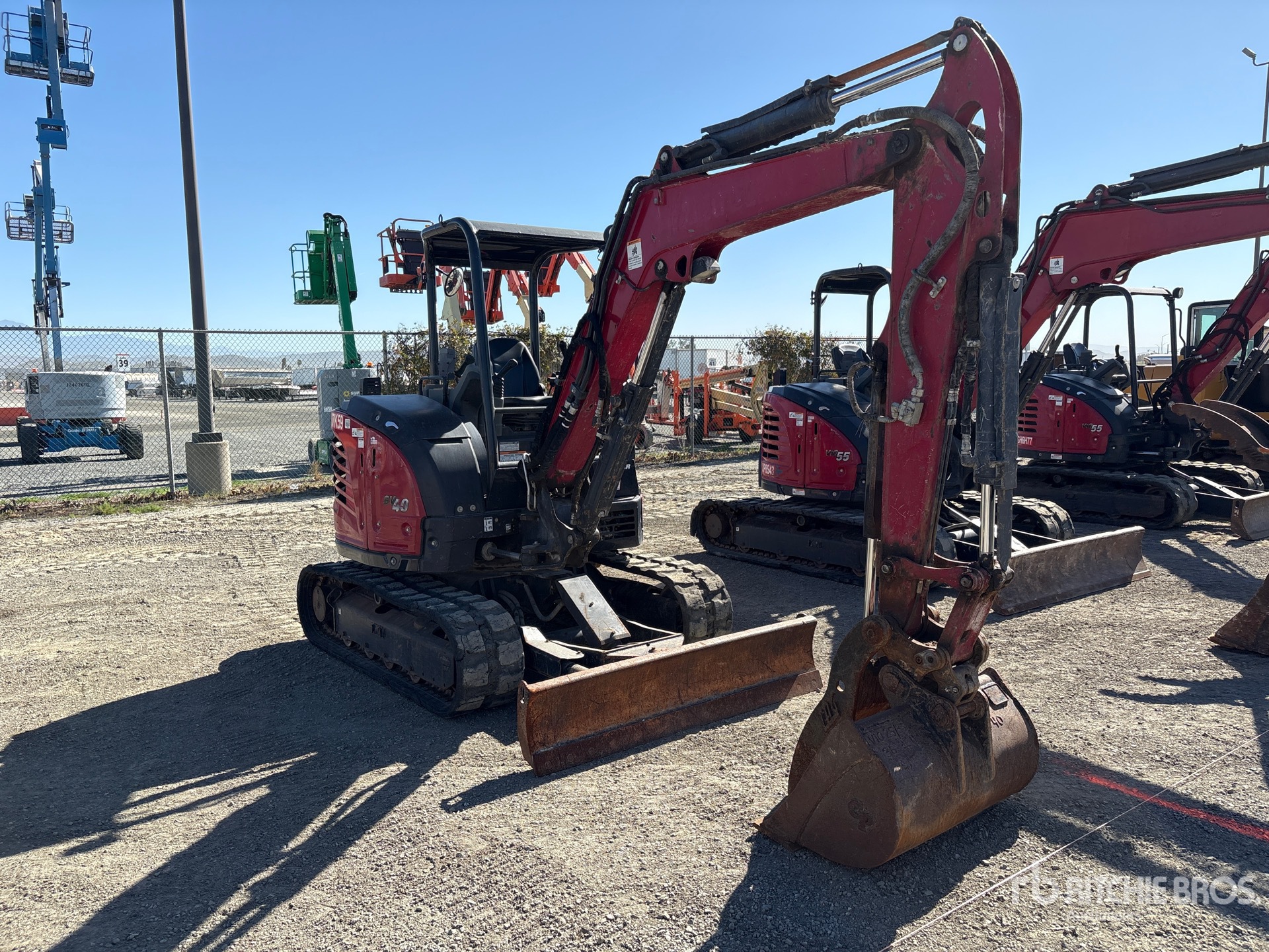 General Appearance with Picture, Right Front Corner