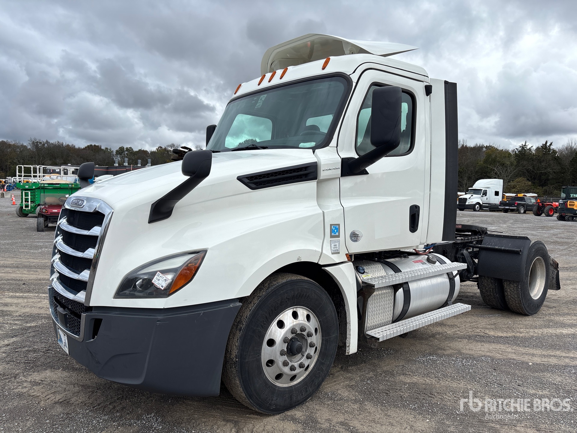 General Appearance with Imagen: esquina delantera izquierda