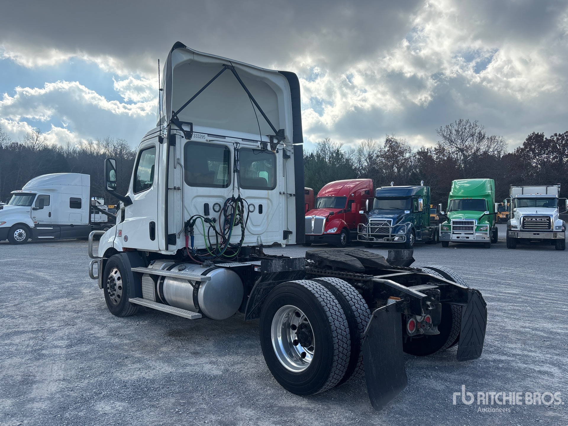 General Appearance with Picture, Left Rear Corner