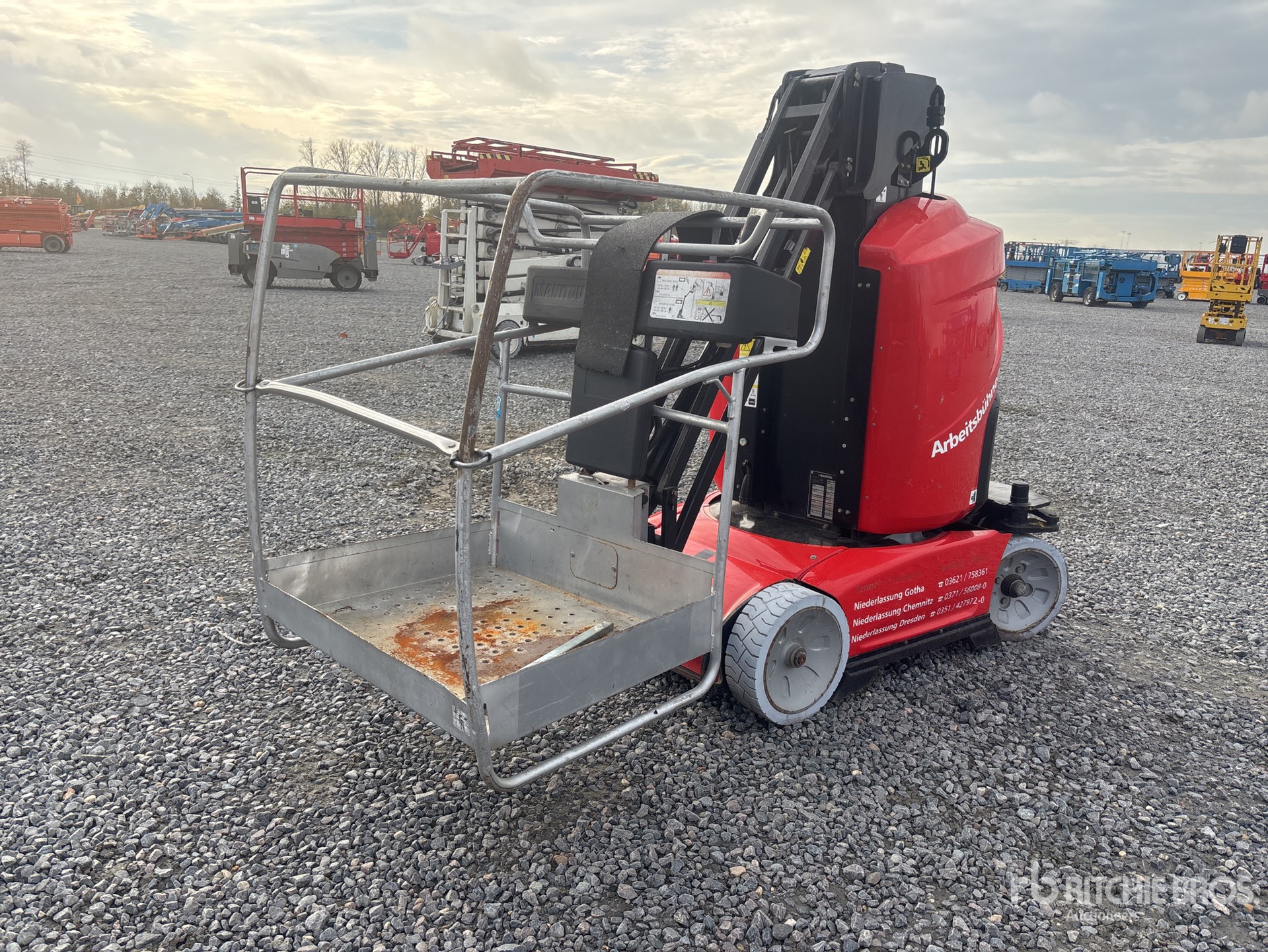 General Appearance with Bild, Ecke hinten rechts