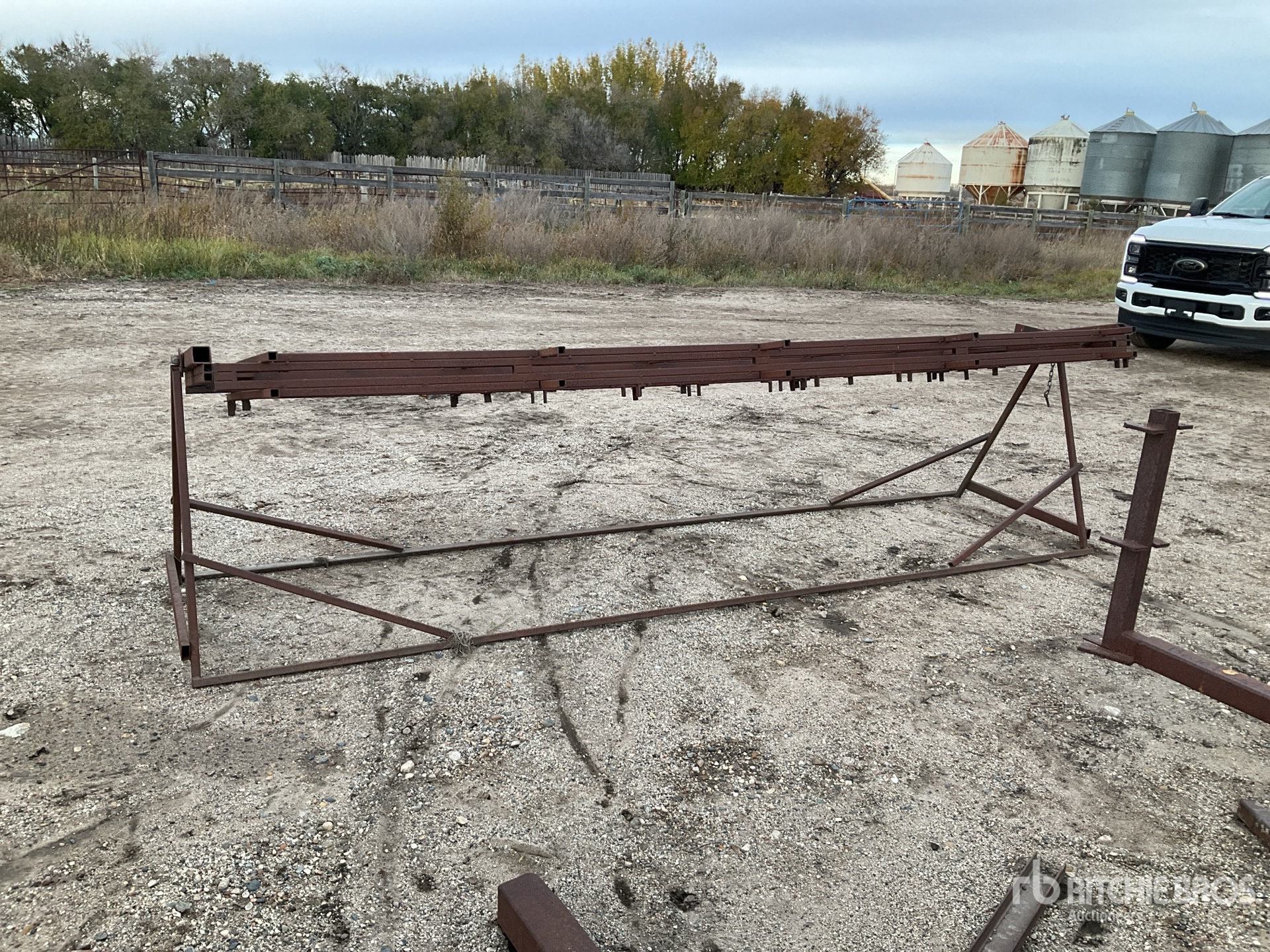 General Appearance with Foto, angolo anteriore sinistro