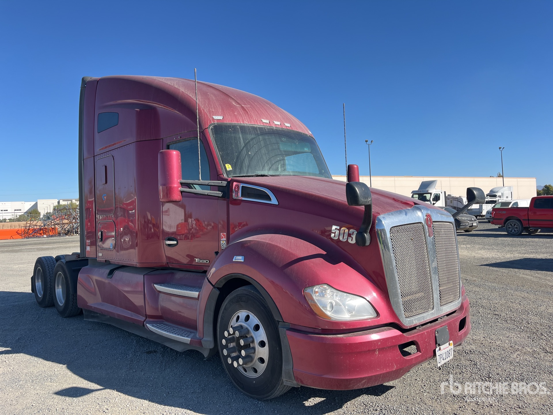 General Appearance with Picture, Right Front Corner