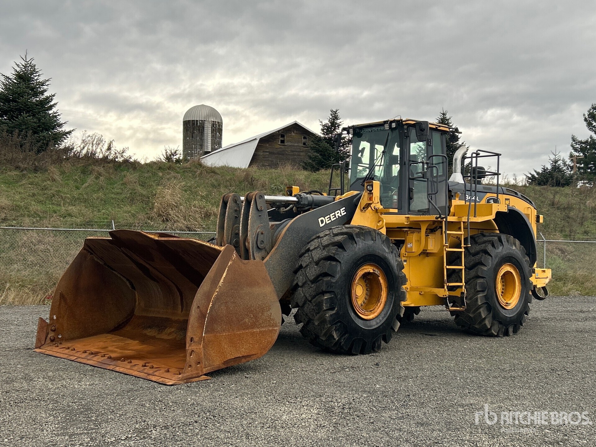 General Appearance with Featured Photo