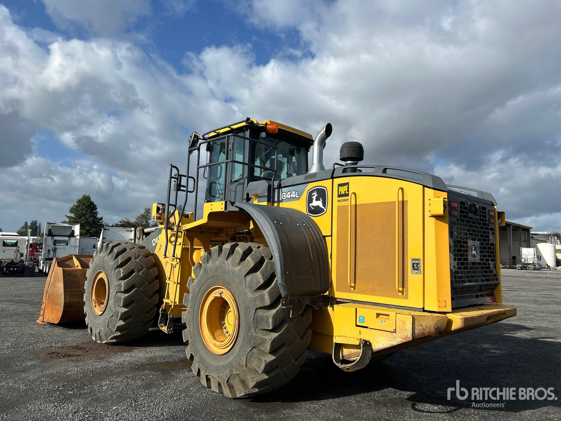 General Appearance with Picture, Left Rear Corner