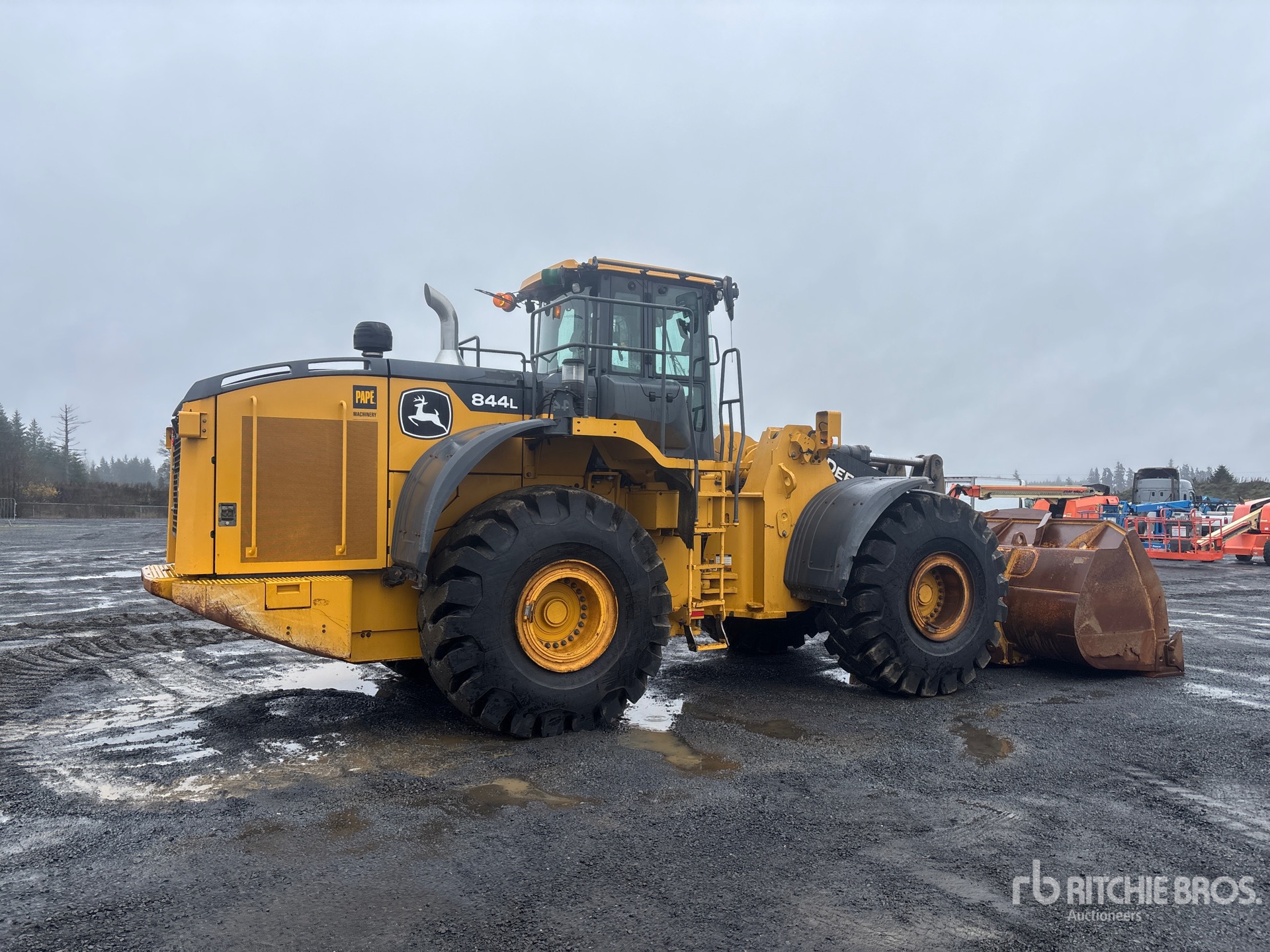 General Appearance with Picture, Right Rear Corner