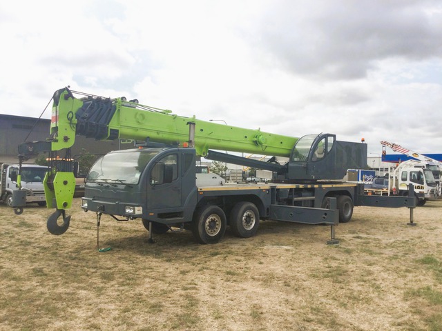 2007 Zoomlion ZLJ5410J0Z50V 50 t 8x4x4 All Terrain Crane 2007 Zoomlion ZLJ5410J0Z50V 50 t 8x4x4 All Terrain Crane