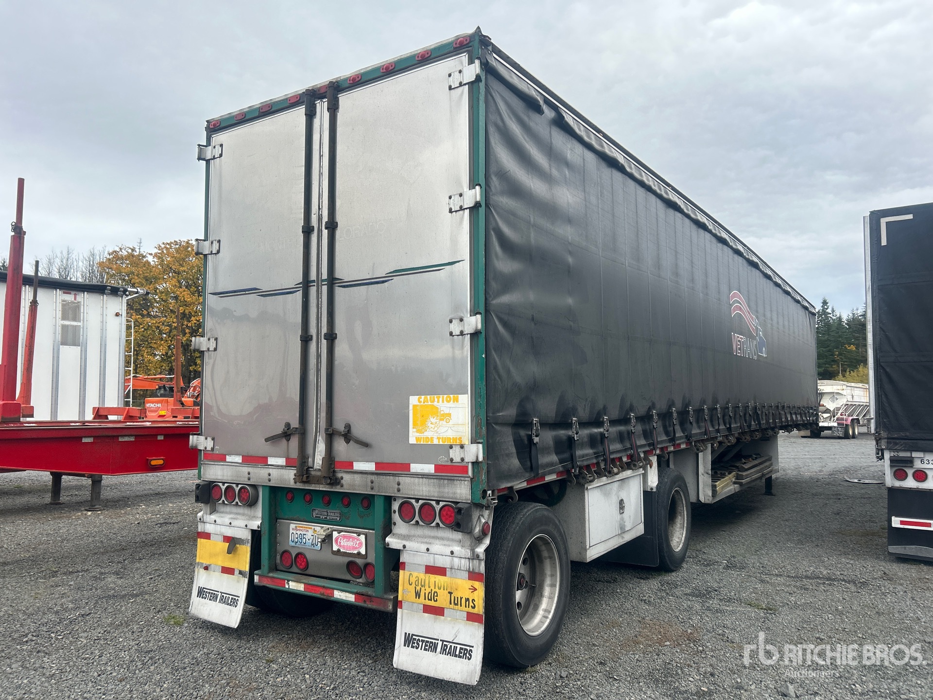 General Appearance with Bild, Ecke hinten rechts