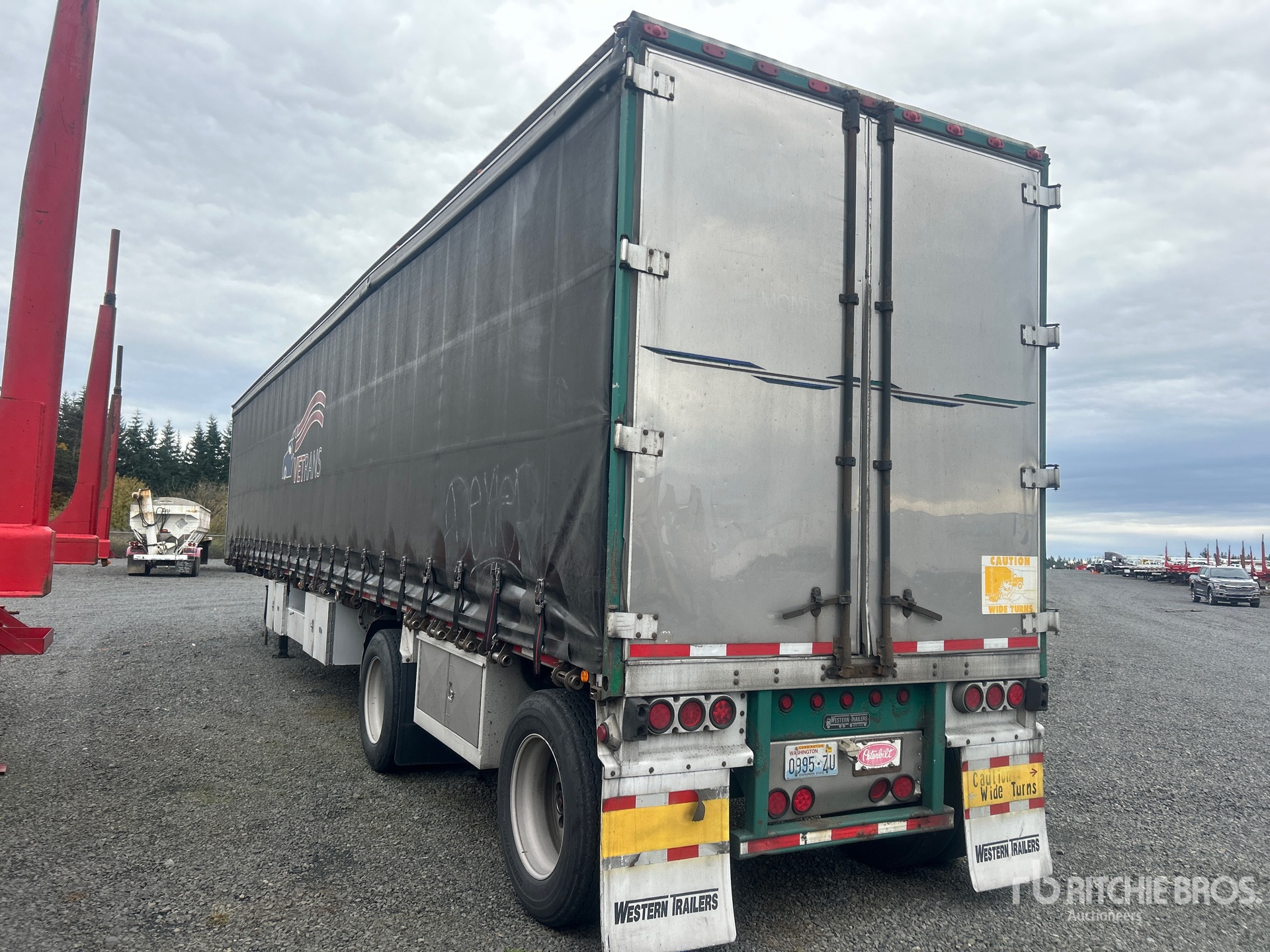 General Appearance with Bild, Ecke hinten links