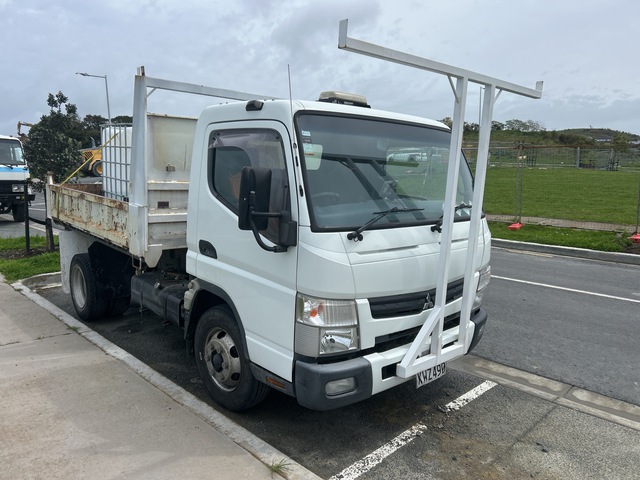 2017 Mitsubishi Fuso Canter 816 4x2 Tipper Truck