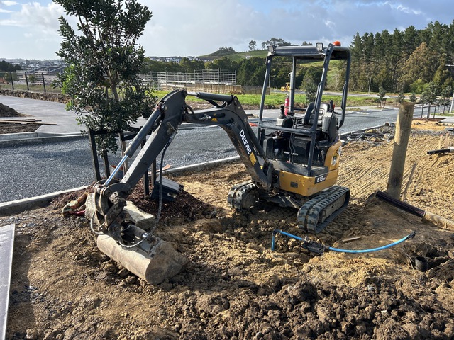 2021 John Deere E18ZS Mini Excavator