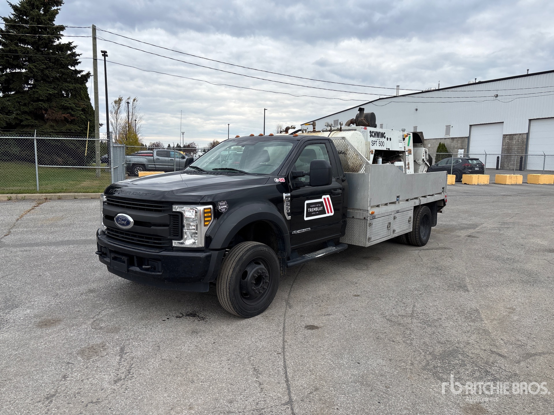 General Appearance with Bild, Ecke vorne links