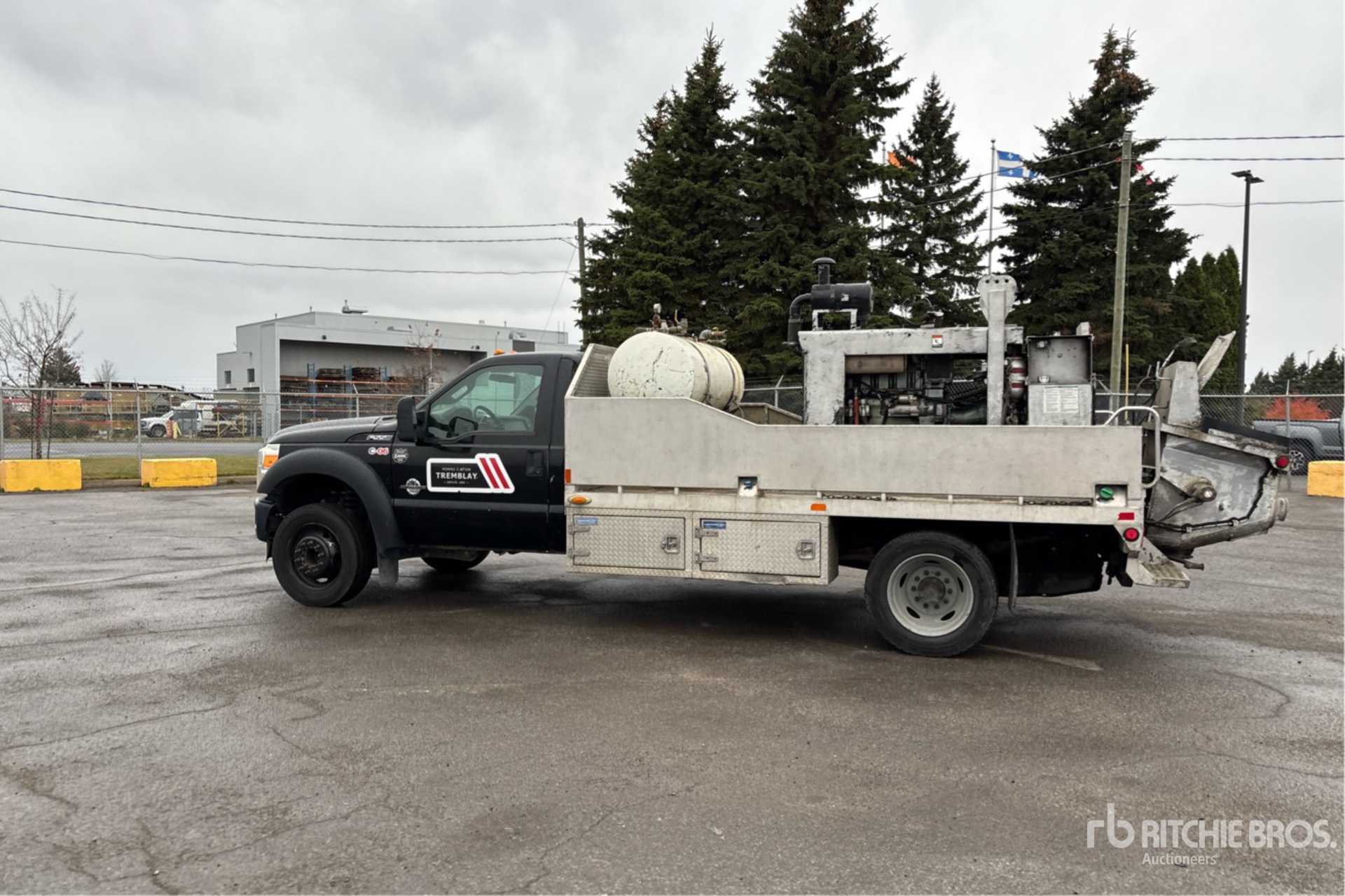 General Appearance with Picture, Left Rear Corner