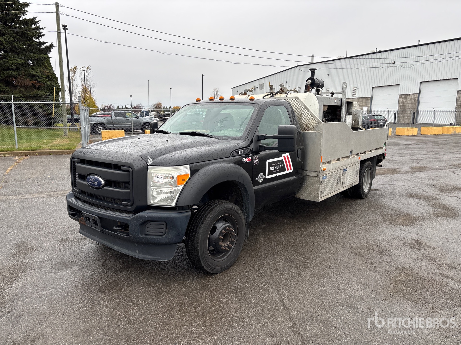 General Appearance with Featured Photo