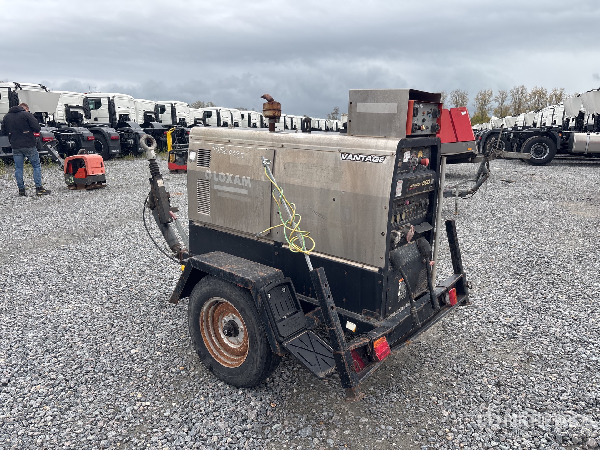 General Appearance with Picture, Right Front Corner