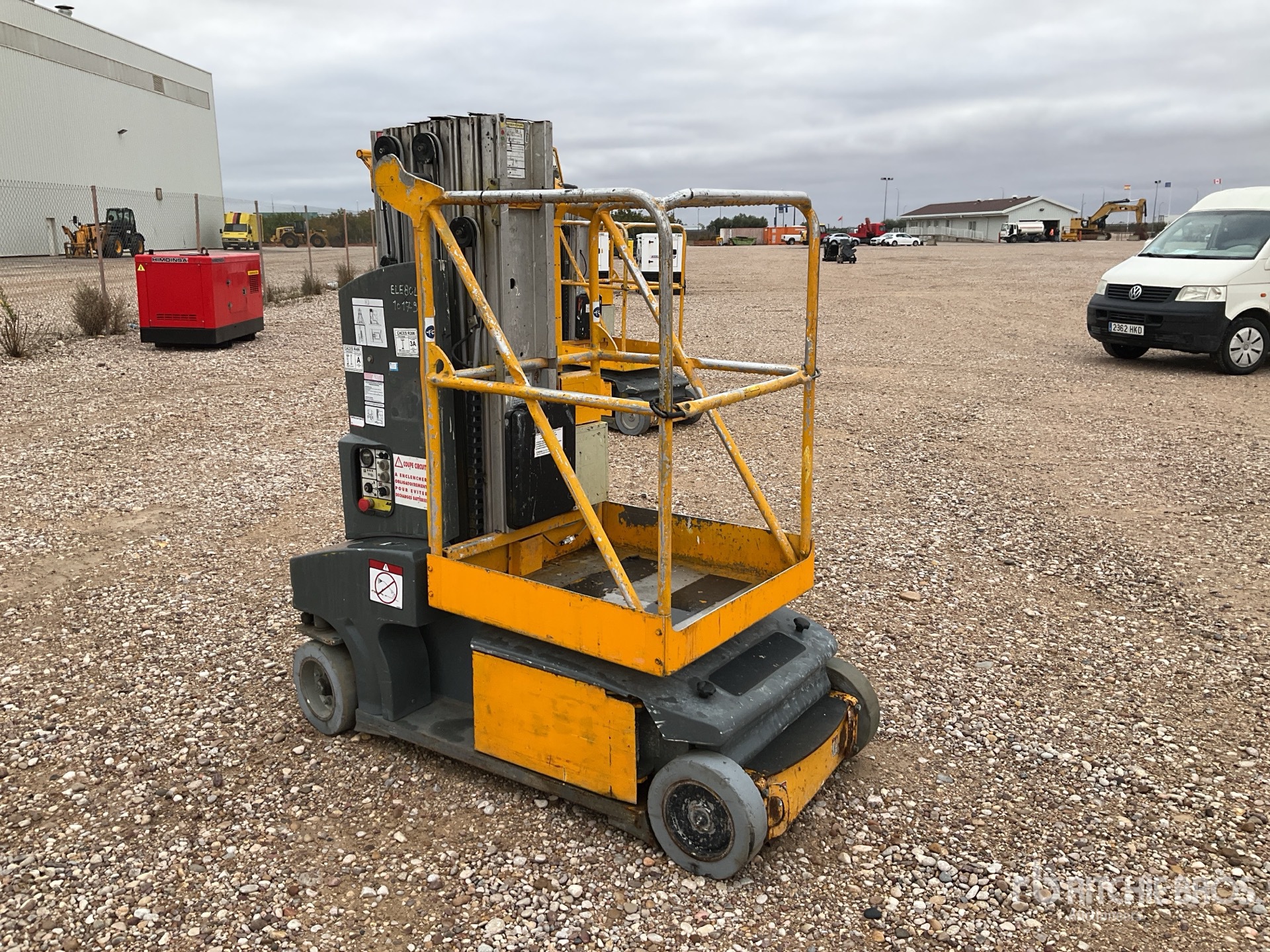 General Appearance with Image, coin avant droit