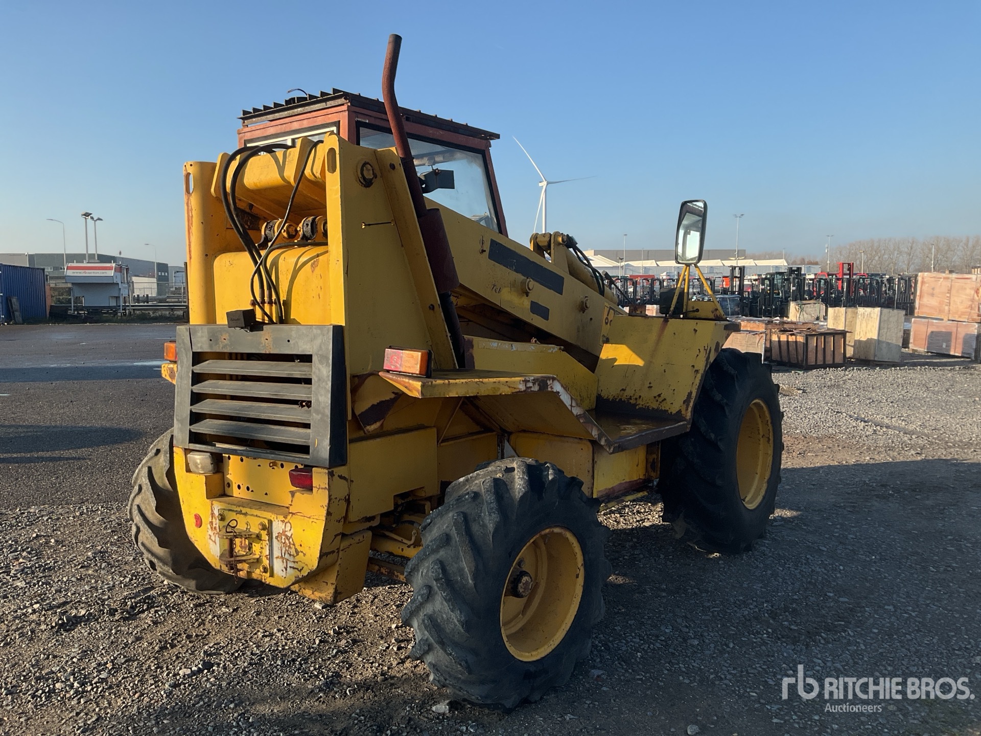 General Appearance with Picture, Right Rear Corner