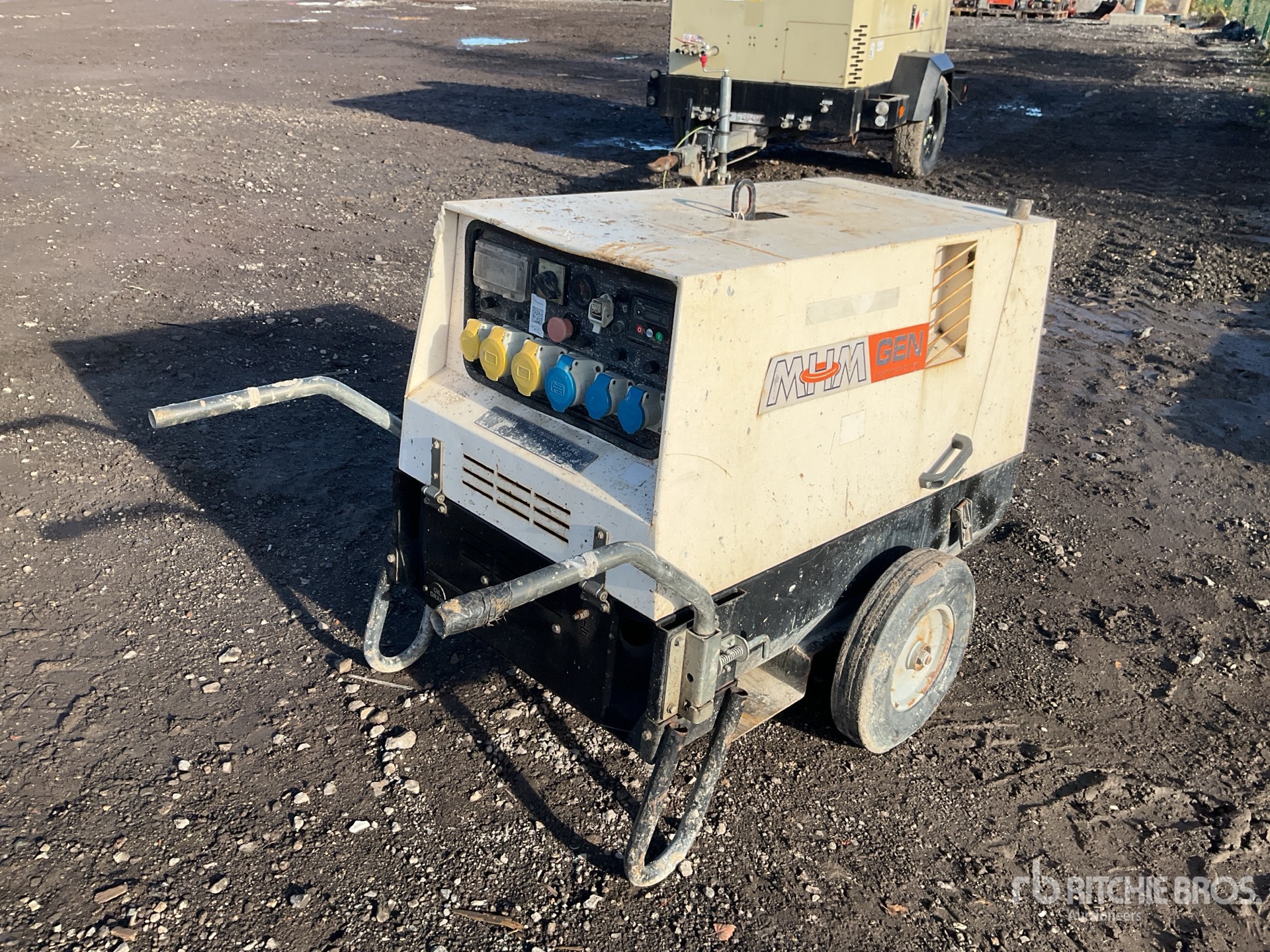 General Appearance with Picture, Right Rear Corner
