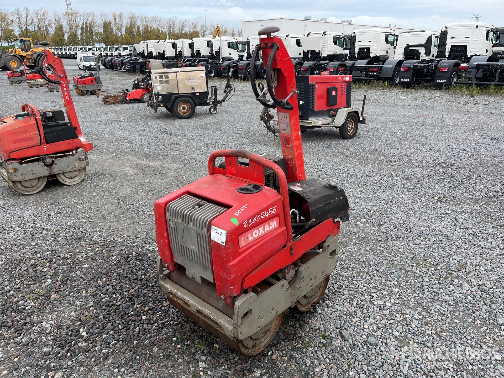 General Appearance with Bild, Ecke vorne links