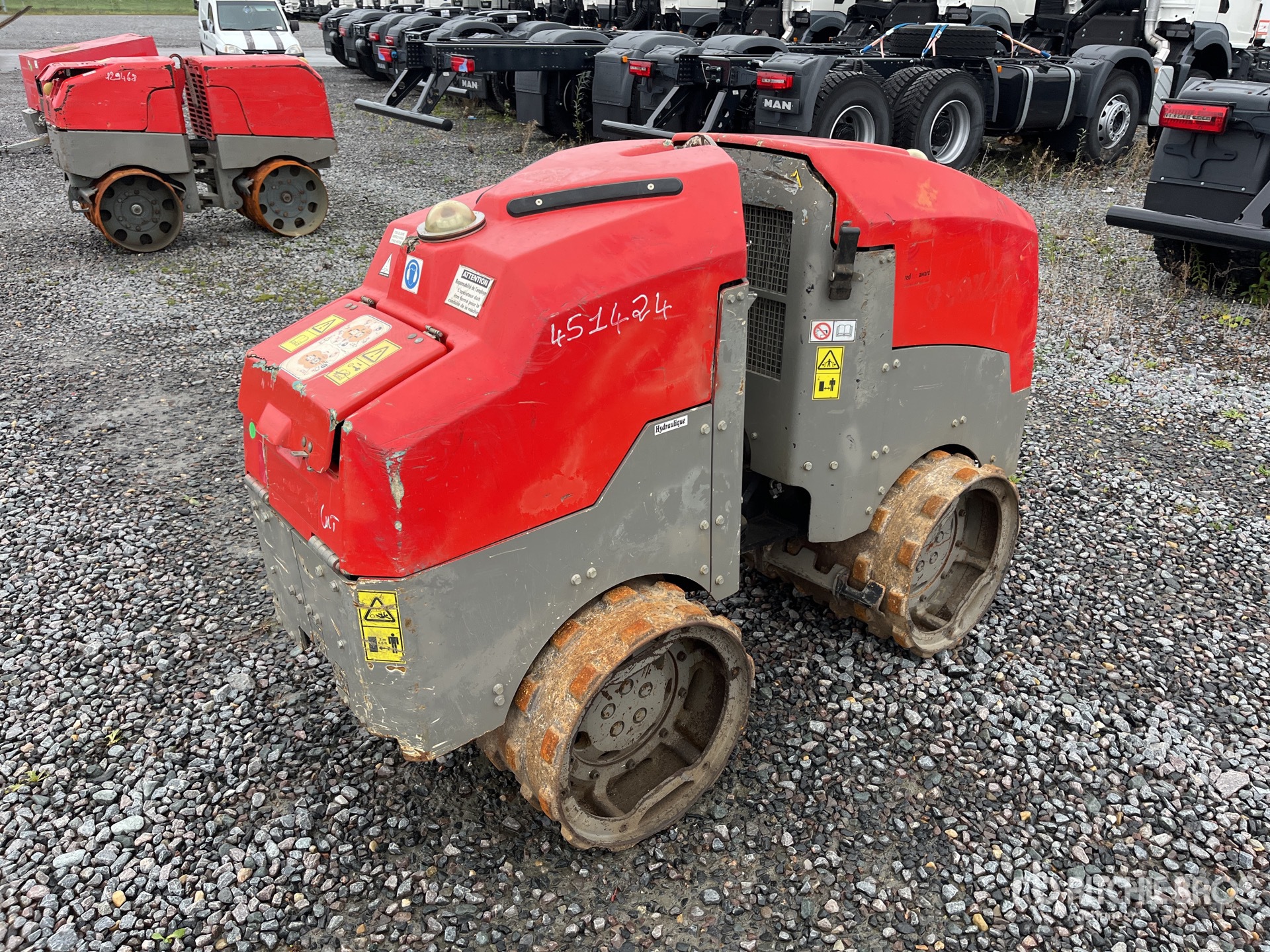 General Appearance with Picture, Right Rear Corner