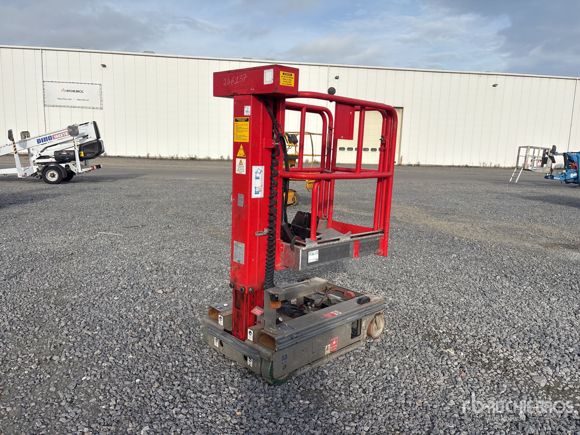 General Appearance with Picture, Left Front Corner