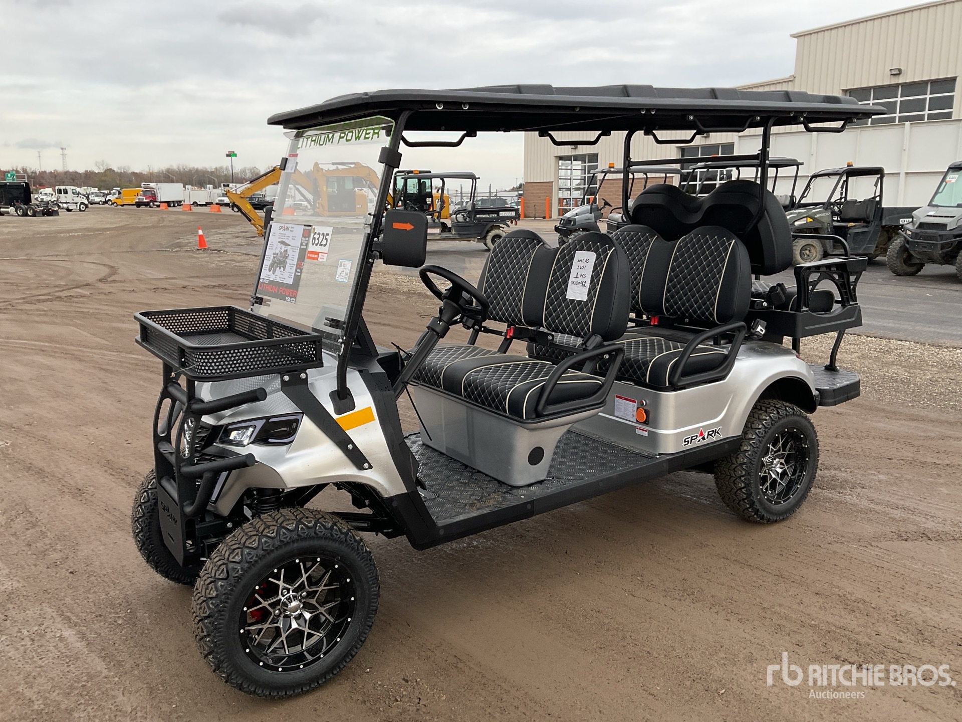 General Appearance with Picture, Left Front Corner