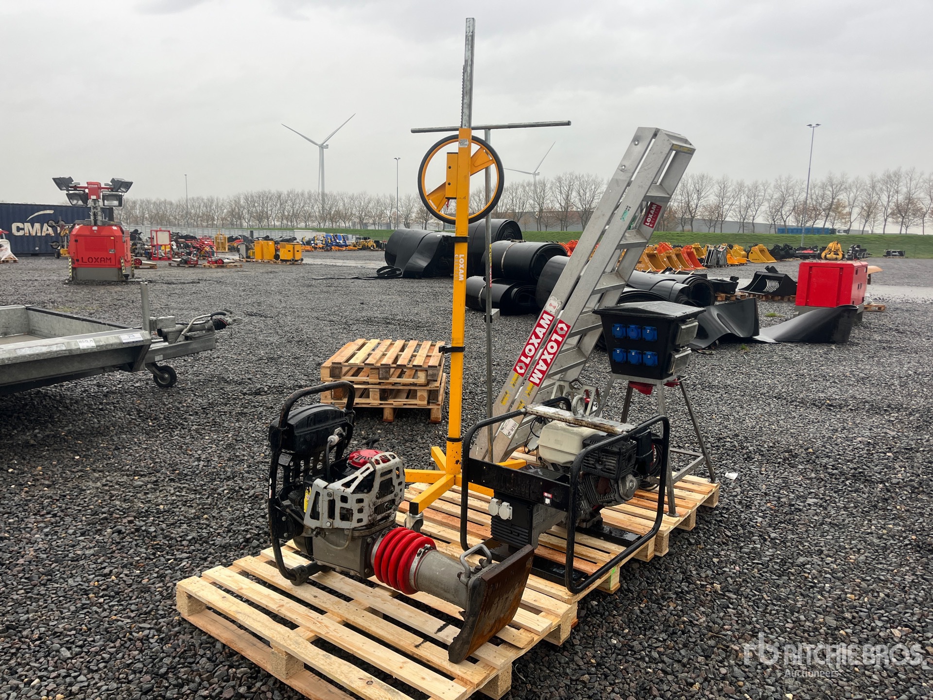 General Appearance with Picture, Left Front Corner