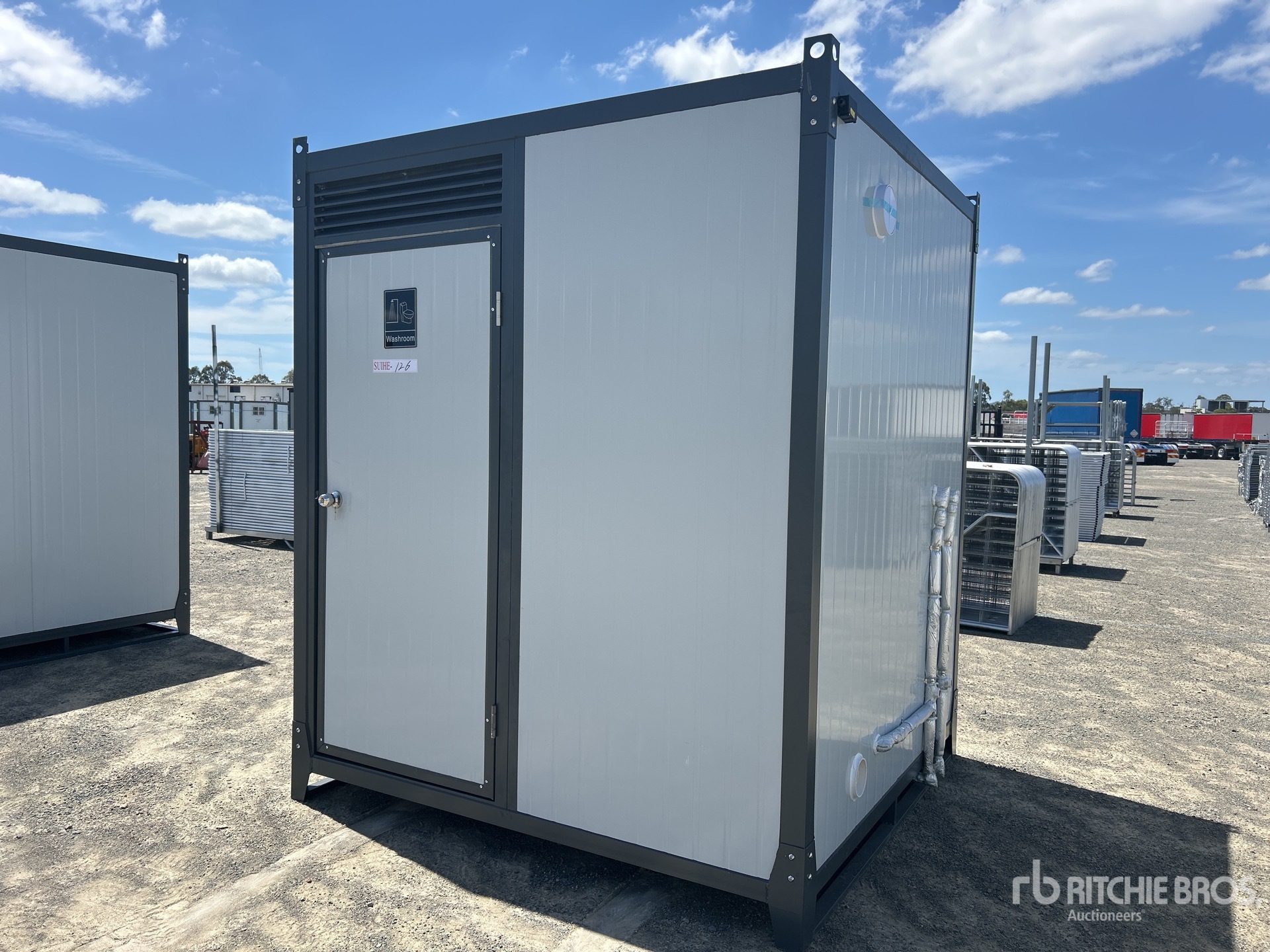 General Appearance with Picture, Left Front Corner