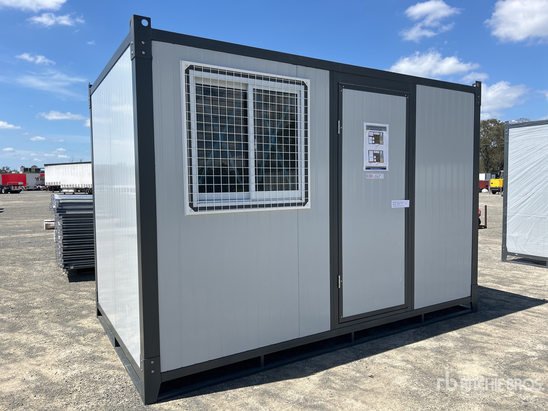 General Appearance with Picture, Right Front Corner