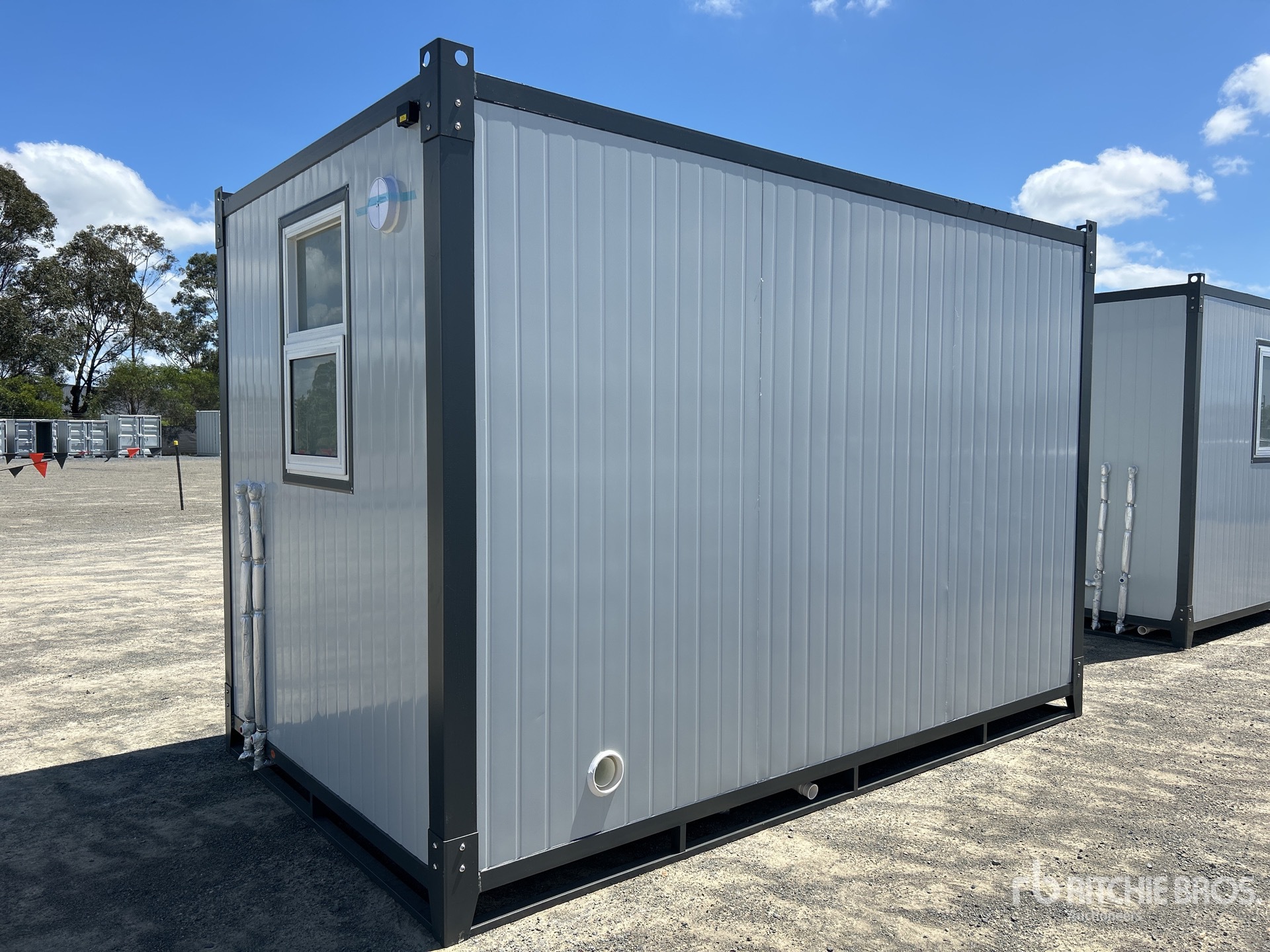 General Appearance with Picture, Left Rear Corner