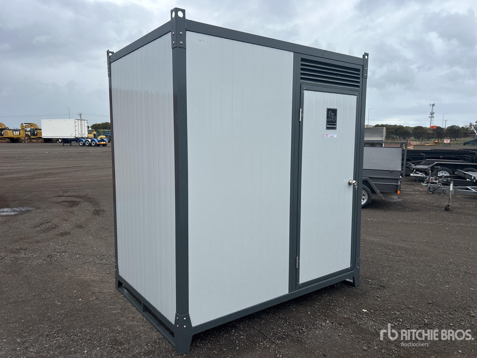 General Appearance with Picture, Right Front Corner