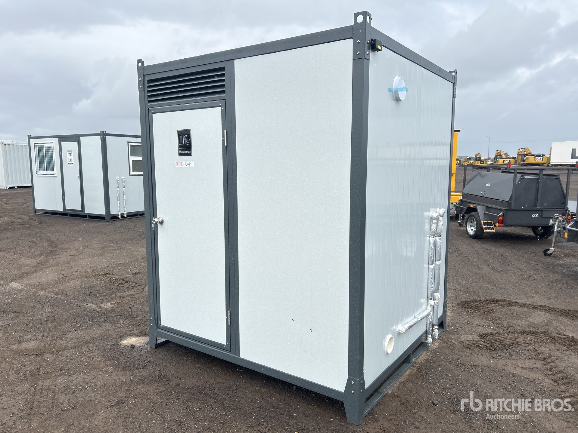 General Appearance with Picture, Left Front Corner