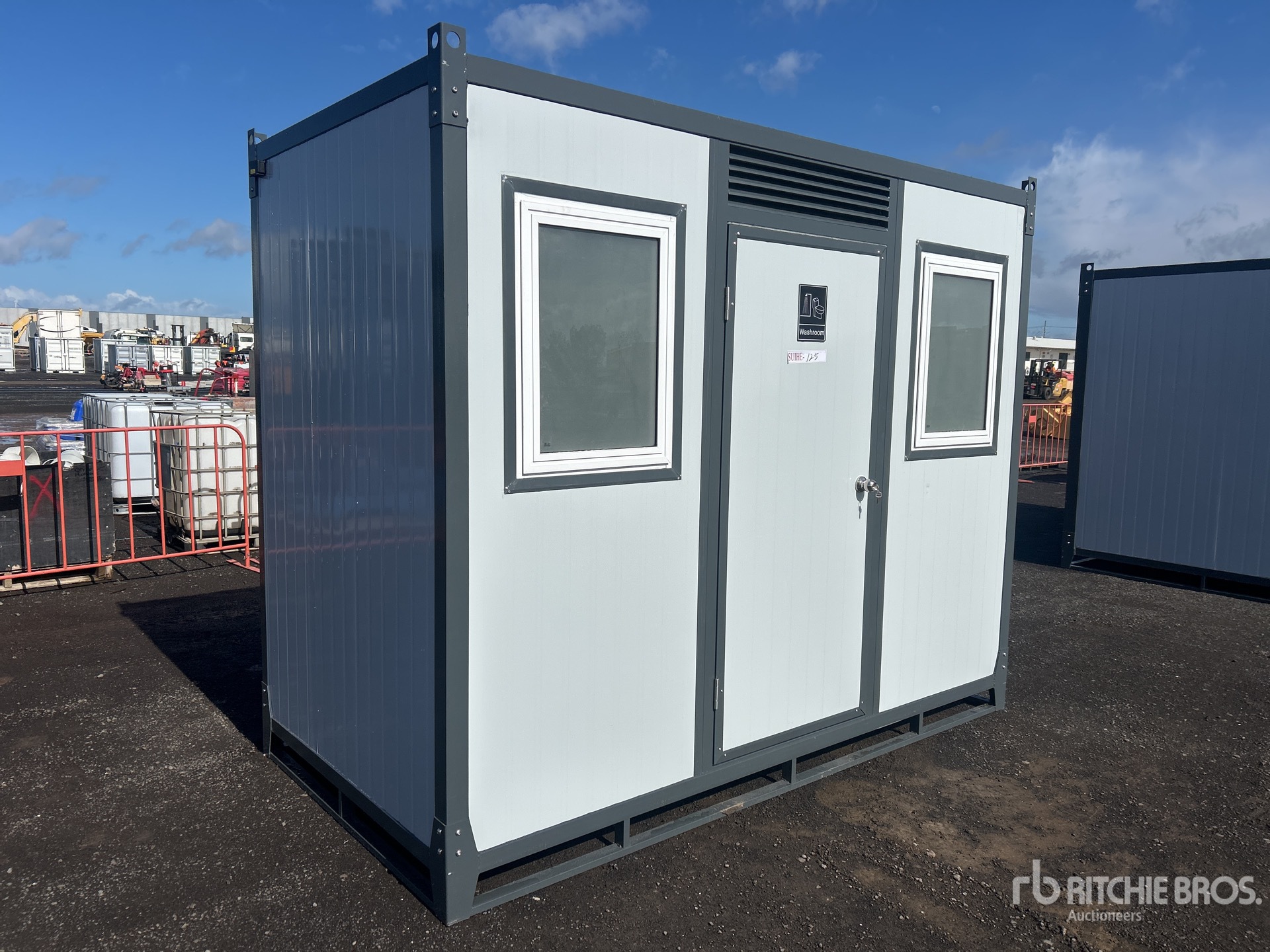 General Appearance with Image, coin avant droit