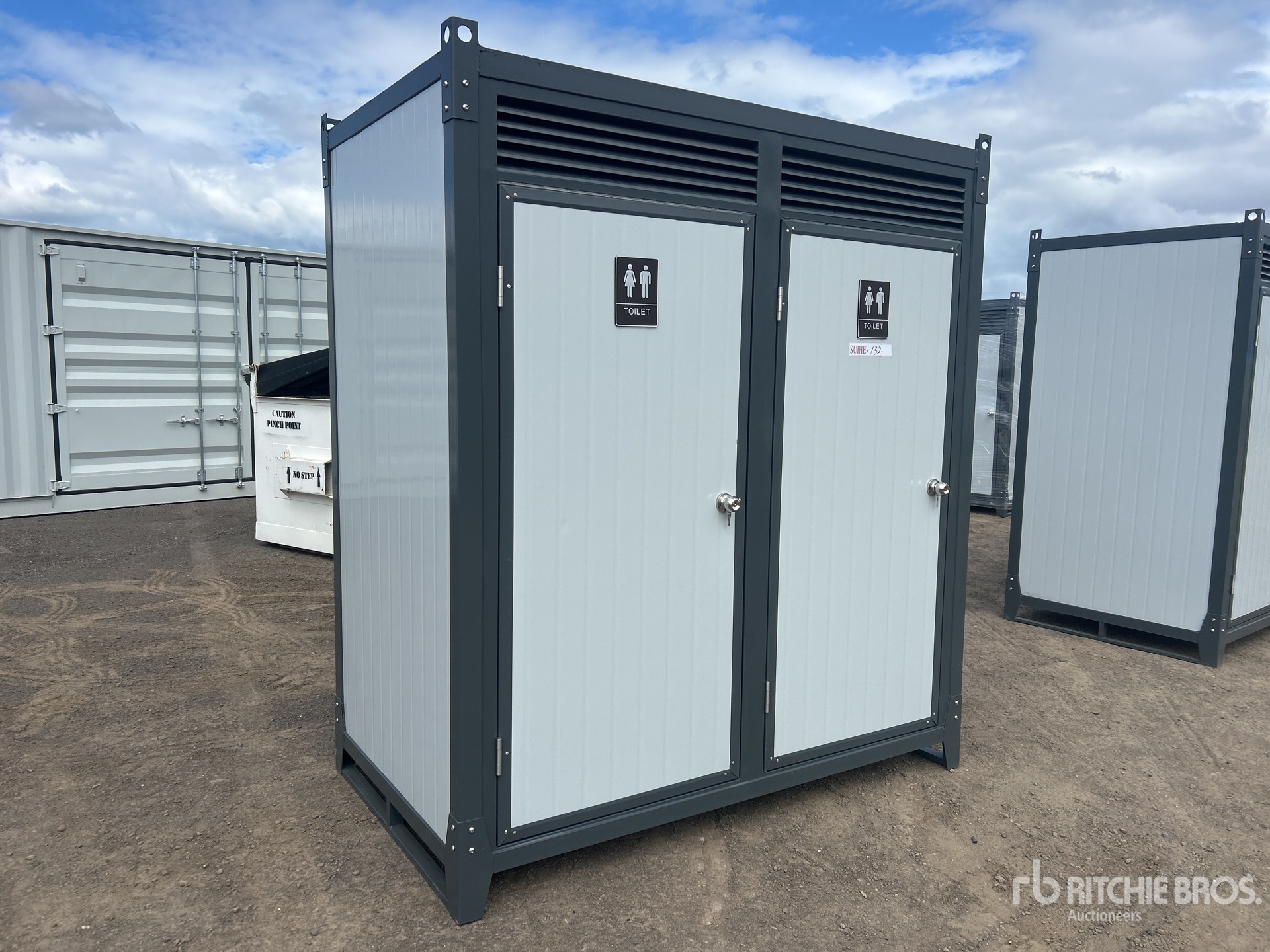 General Appearance with Foto, angolo anteriore destro