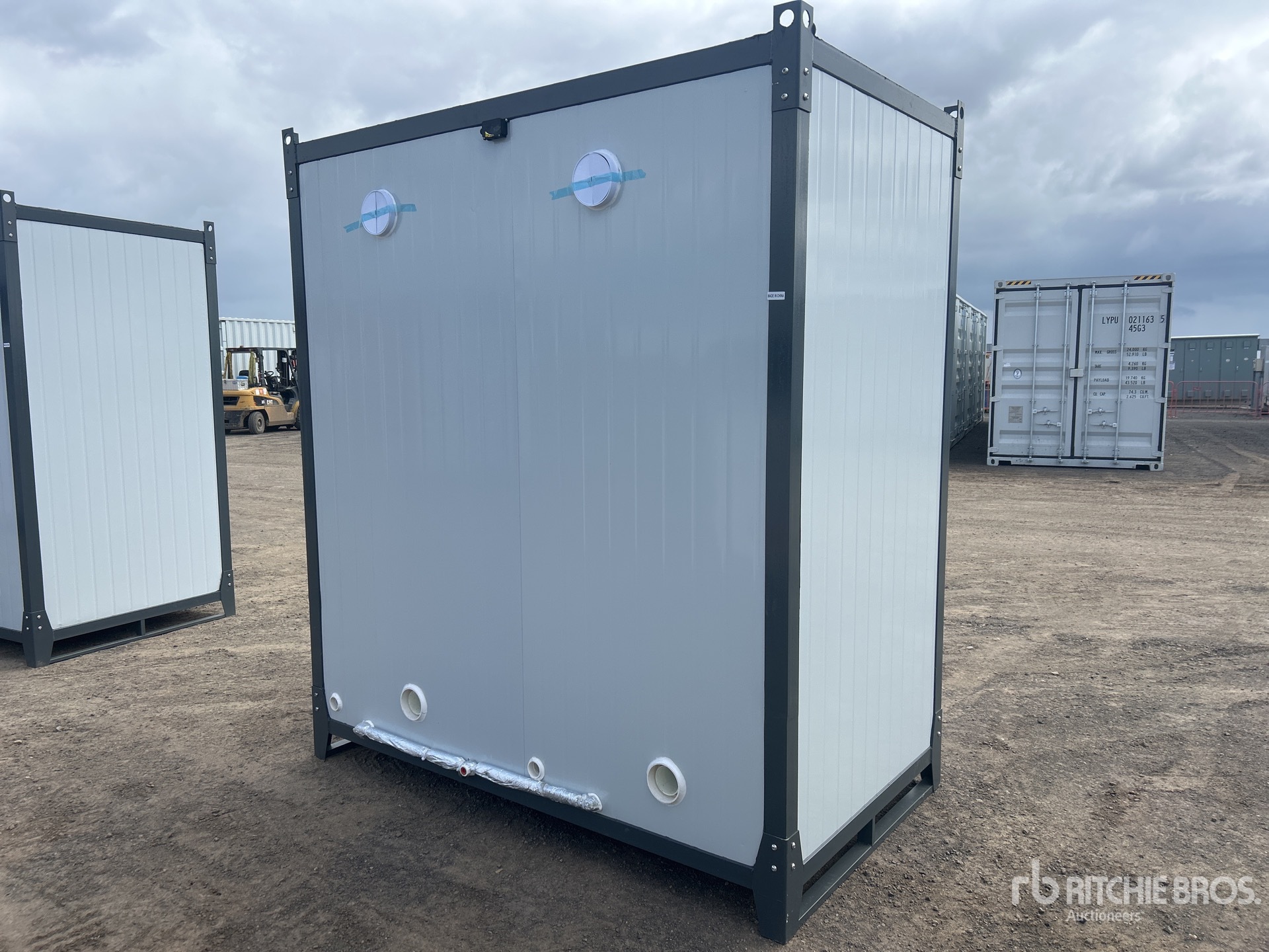 General Appearance with Foto, angolo anteriore sinistro